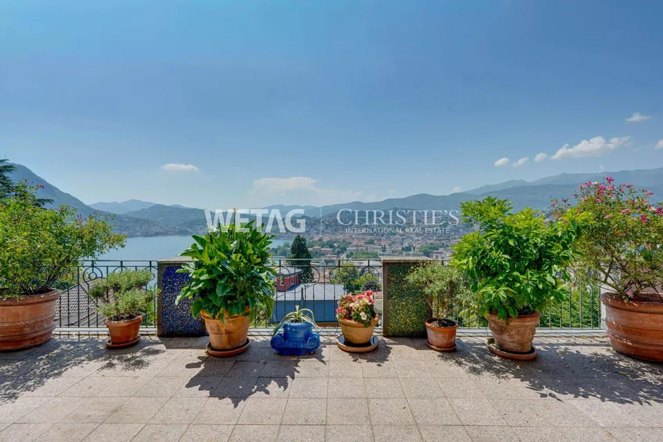 Ruvigliana: Wohnung mit herrlichem Seeblick & Schwimmbad zu verkaufen