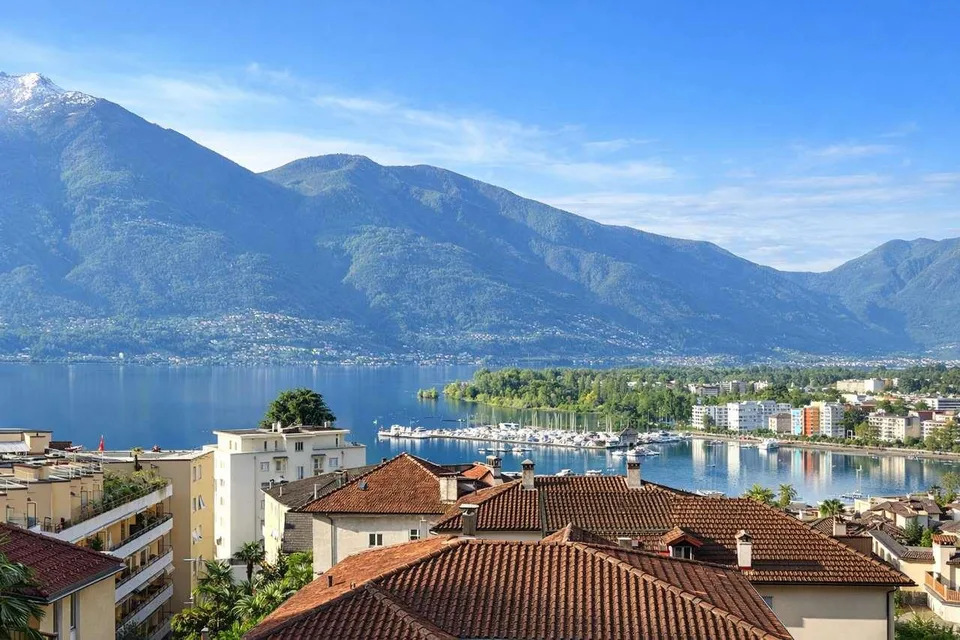 Muralto - Elegante 4.5 locali di 150 m2 con vista lago