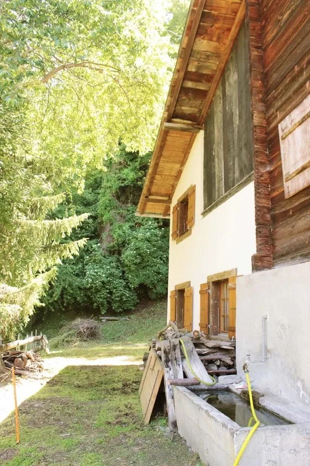 Demi-maison dans un endroit isolé avec beaucoup d'espace environnant – photo 9 sur 13