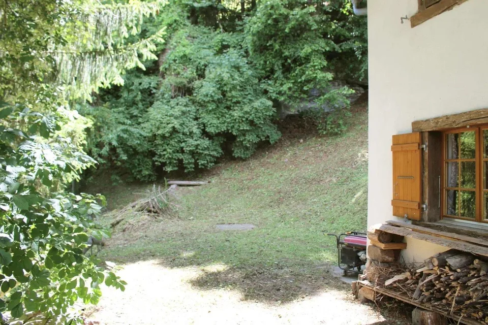 Demi-maison dans un endroit isolé avec beaucoup d'espace environnant – photo 10 sur 13