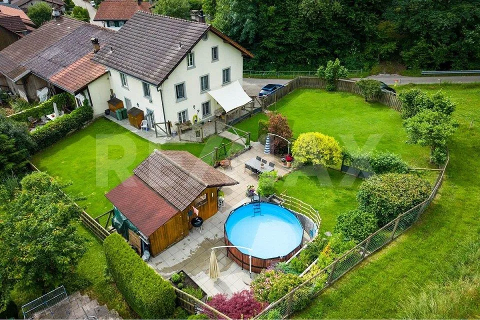 Paradies für Mensch, Hund und Katze