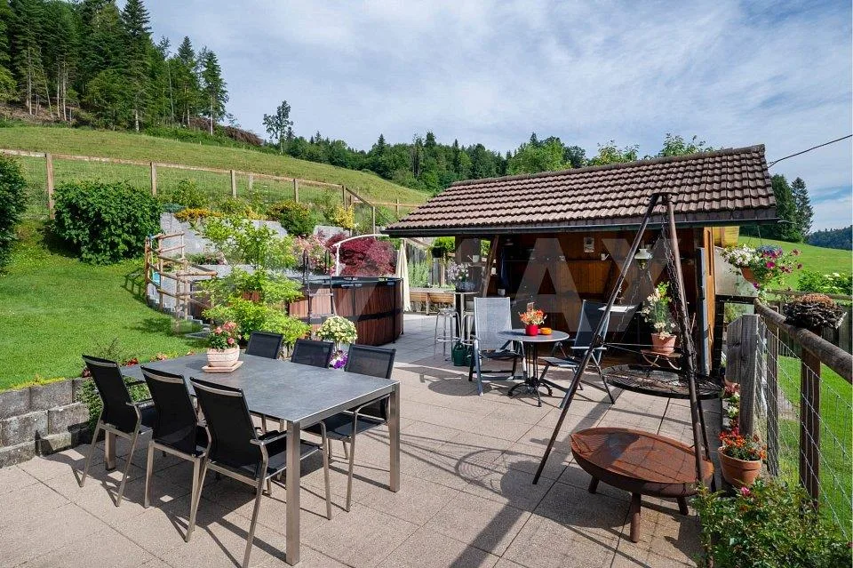 Paradies für Mensch, Hund und Katze