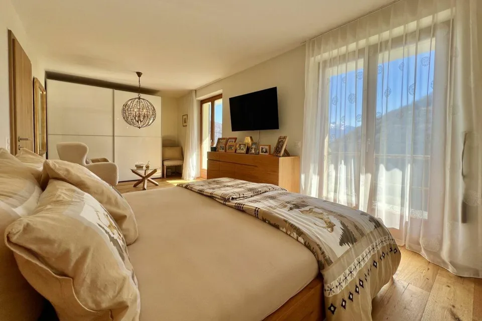 RESERVIERT !!! "Casa Felicità", ganzjährige Sonnenlage, schöner Garten, eigener Weinberg, 4 Parkplätze und moderner Lift – Foto 26 von 30