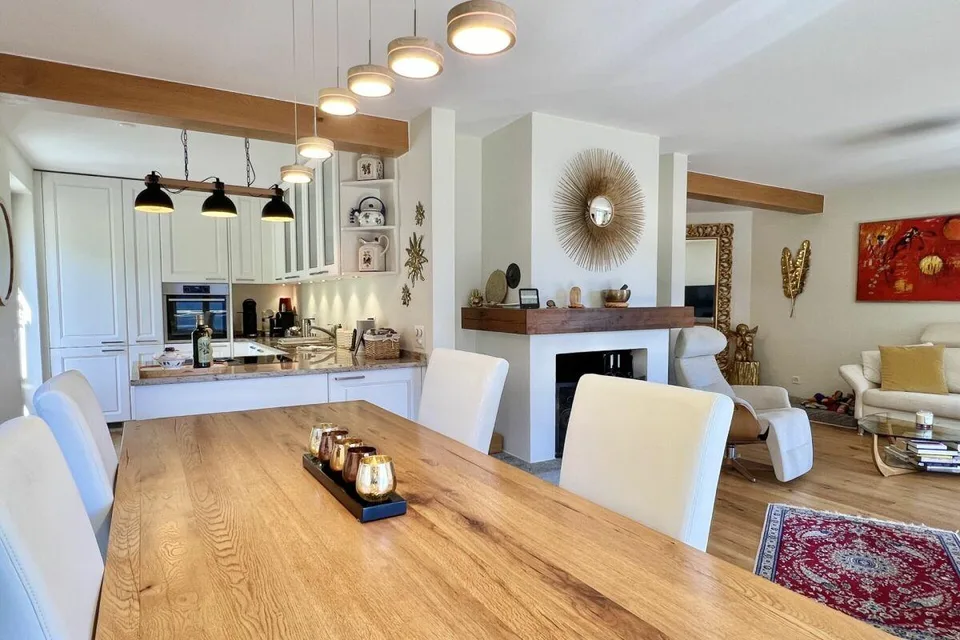 RESERVIERT !!! "Casa Felicità", ganzjährige Sonnenlage, schöner Garten, eigener Weinberg, 4 Parkplätze und moderner Lift – Foto 8 von 30