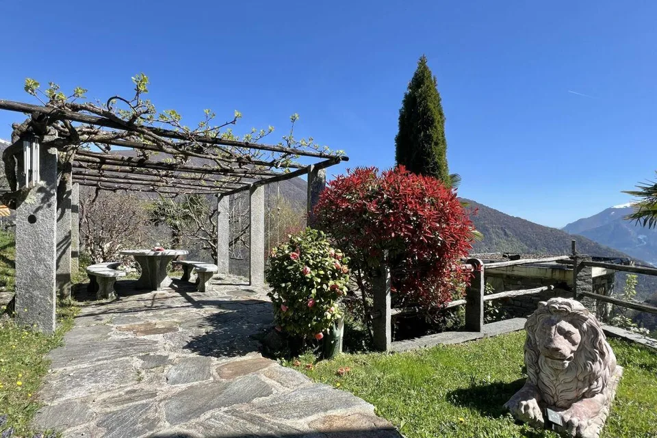 "Casa Felicità", ganzjährige Sonnenlage, schöner Garten, eigener We...