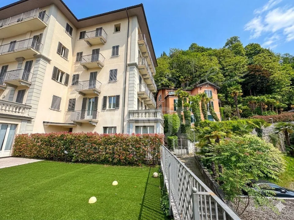 LUGANO I 4,5 PIÈCES ÉLÉGANT AVEC JARDIN
