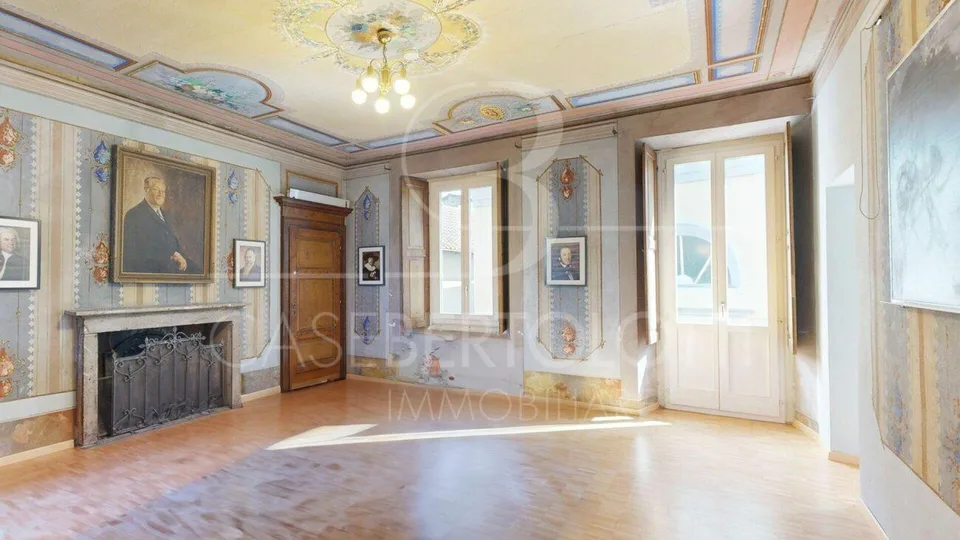 Casa Azzura. A due passi dall'acqua. Ricca di storia. Piena di possibilità.