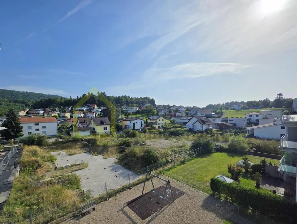 Grosse Attikawohnung mit Sonne von früh bis spät