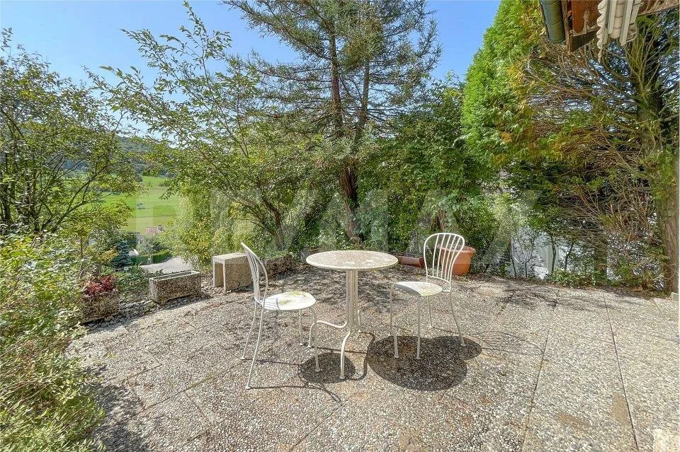 Exklusive Hanglage mit herrlicher Aussicht – Familienhaus zum Wohlf...