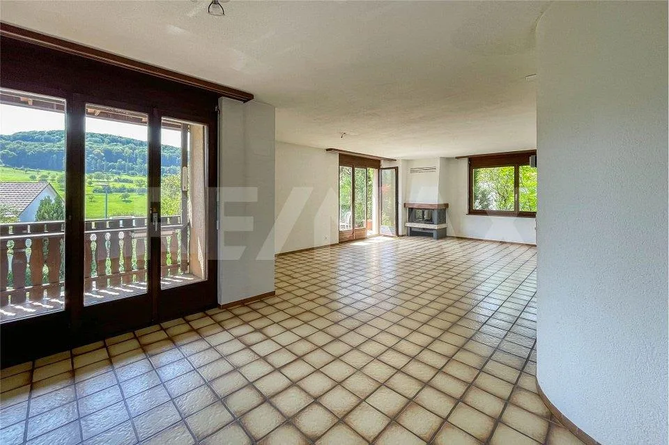 Exklusive Hanglage mit herrlicher Aussicht – Familienhaus zum Wohlf...