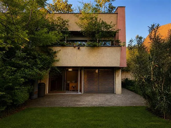 Melano : Casa 6 locali