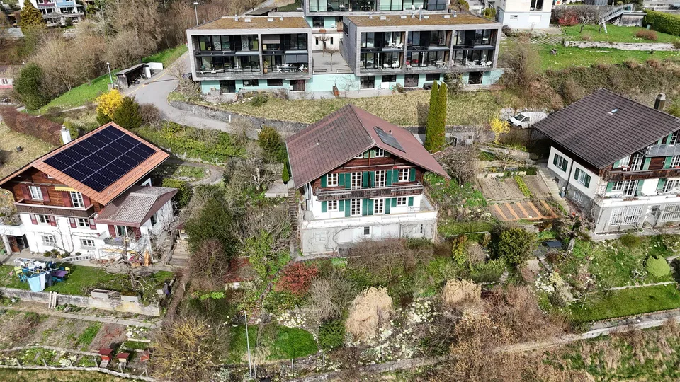 Charmantes 10.5-Zimmer-Einfamilienhaus mit Weitsicht in Bolligen