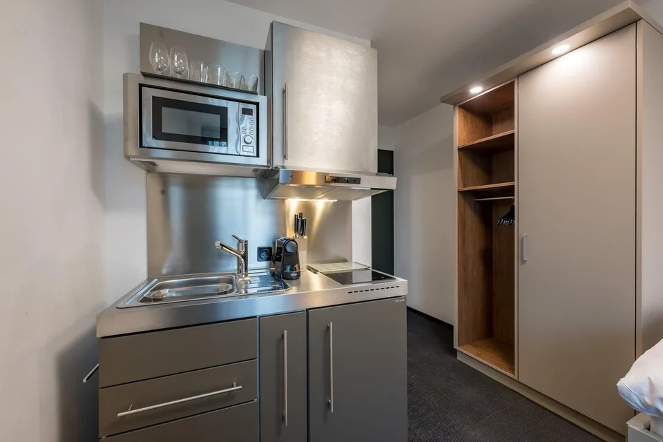 Neues möbliertes Studio an sehr zentraler Lage in Kriens – Foto 7 von 10