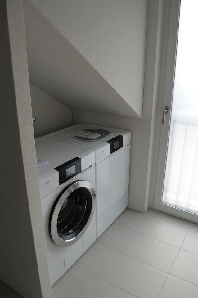 Appartamento mansardato moderno 4.5 locali con terrazza a Neuhausen am Rheinfall
