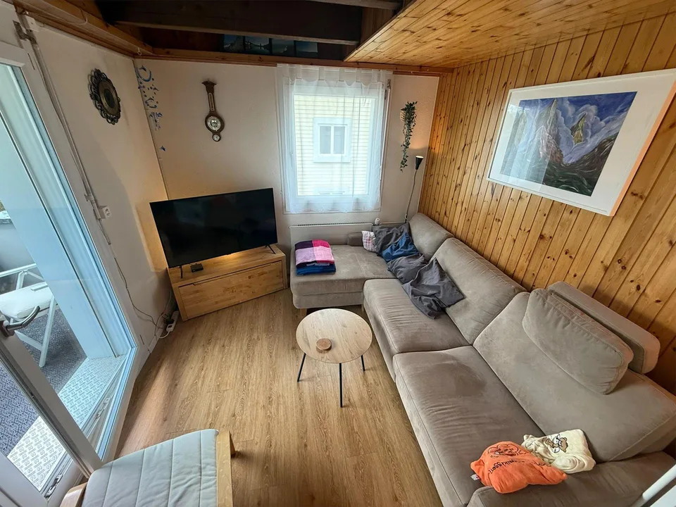 Grosszügige 5.5-Zimmer-Wohnung an ruhiger Lage in Niederteufen