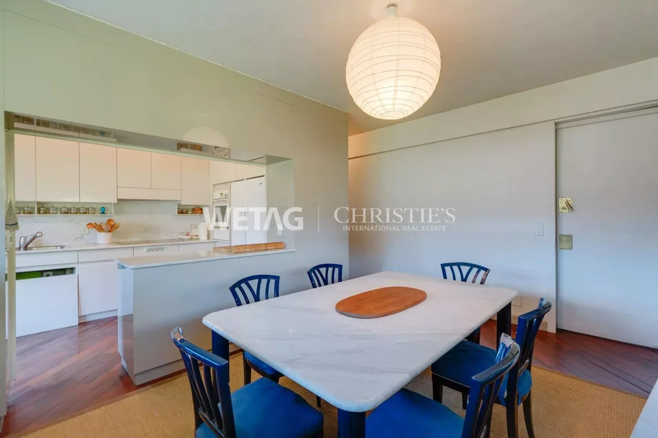 Elegante Penthouse-Wohnung in Lugano-Porza mit privatem Garten & Bl...