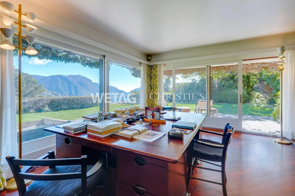 Elegante Penthouse-Wohnung in Lugano-Porza mit privatem Garten & Bl...