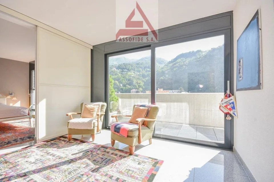 Hochwertige Attika mit Aussicht / Attico con finiture di qualità