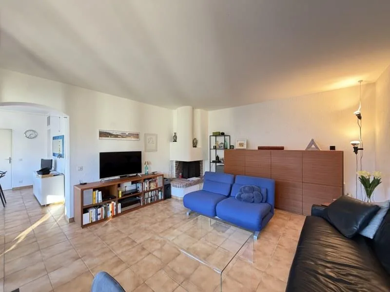 ELEGANTE E COMODO 2.5 LOCALI, DIRETTAMENTE FRONTE LAGO – foto 8 di 13