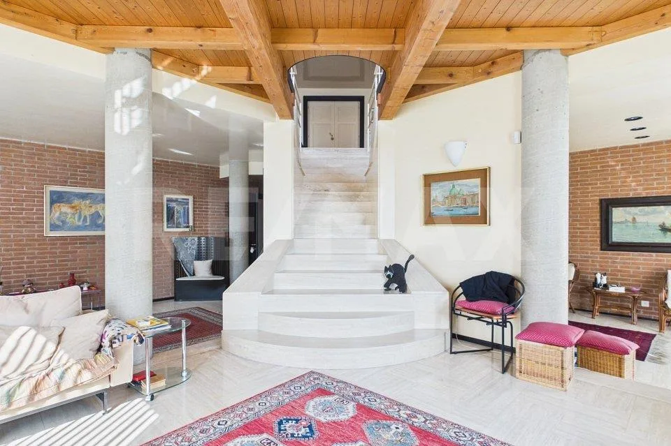 Villa con magnifica vista panoramica – Foto 8 von 13