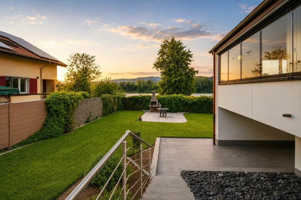 Luxuriöses Wohnen direkt am Rhein - exklusives 6.5-Zimmer-Einfamilienhaus mit traumhafter Aussicht – Foto 24 von 36