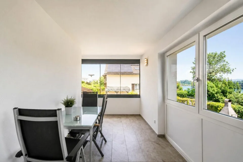 Luxuriöses Wohnen direkt am Rhein - exklusives 6.5-Zimmer-Einfamilienhaus mit traumhafter Aussicht – Foto 19 von 36