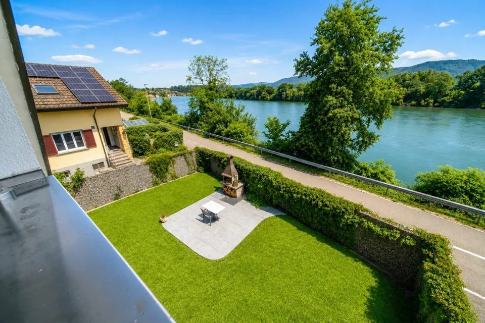 Luxuriöses Wohnen direkt am Rhein - exklusives 6.5-Zimmer-Einfamilienhaus mit traumhafter Aussicht – Foto 21 von 36