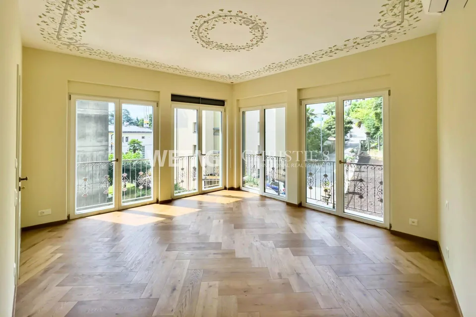 Villa elegante, completamente ristrutturata a Lugano con idromassaggio sulla terrazza sul tetto in vendita – foto 8 di 10