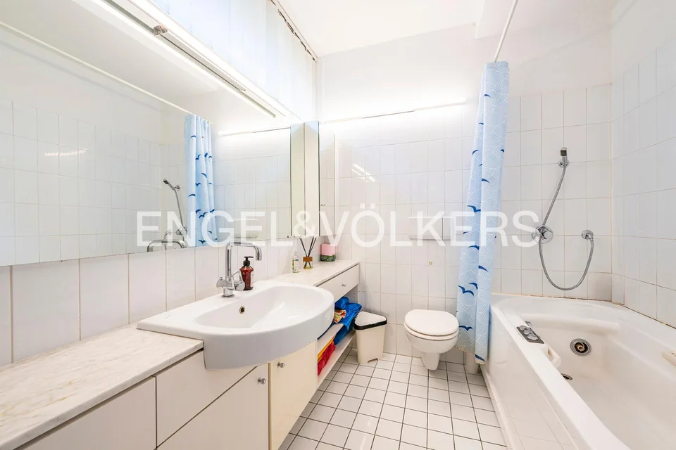 Freistehende Villa mit Bauland – Foto 9 von 12