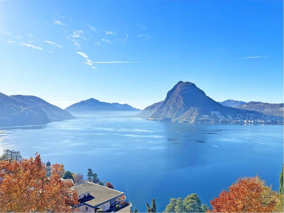 Vendesi 5.5 locali con vista lago a Castagnola