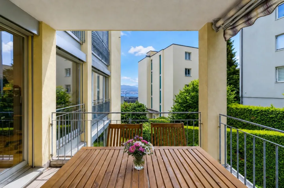 Horgen: Wohnung mit Seesicht und Raum für Neues