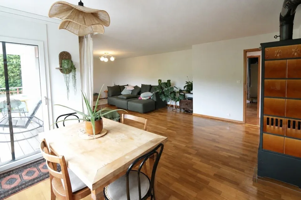 Maison individuelle de 6 pièces avec caractère d'annexe