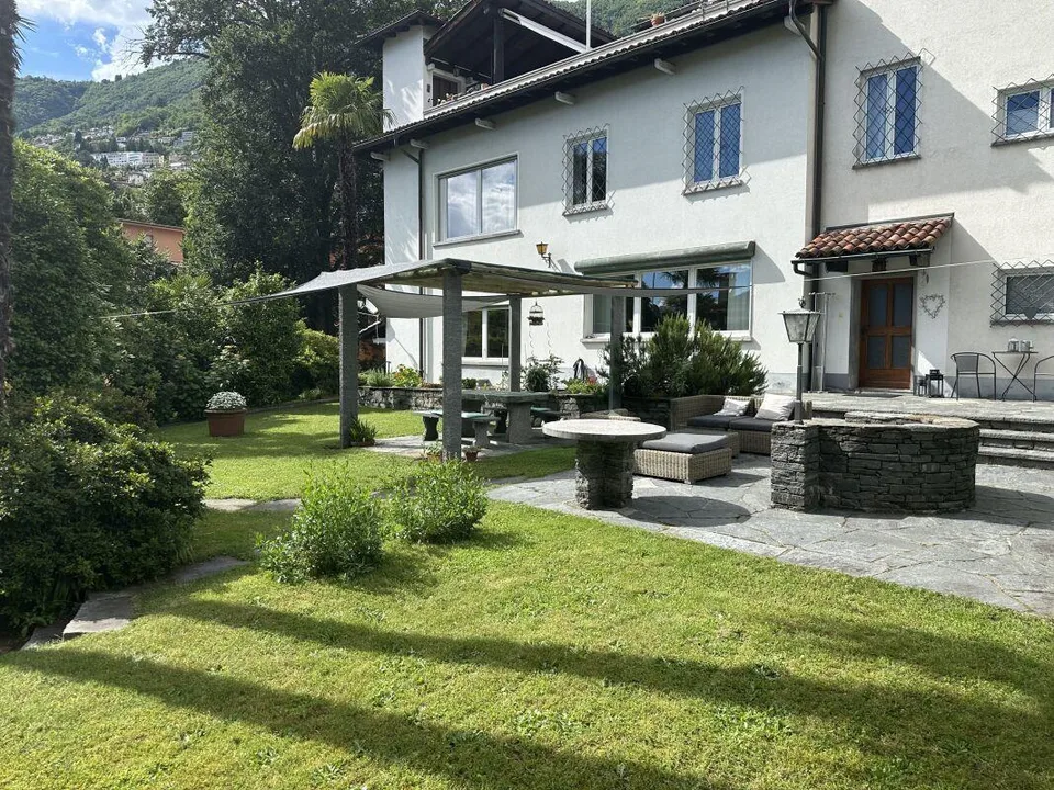 Oase des Charmes: Elegante Vintage-Wohnung mit Garten – Foto 28 von 30