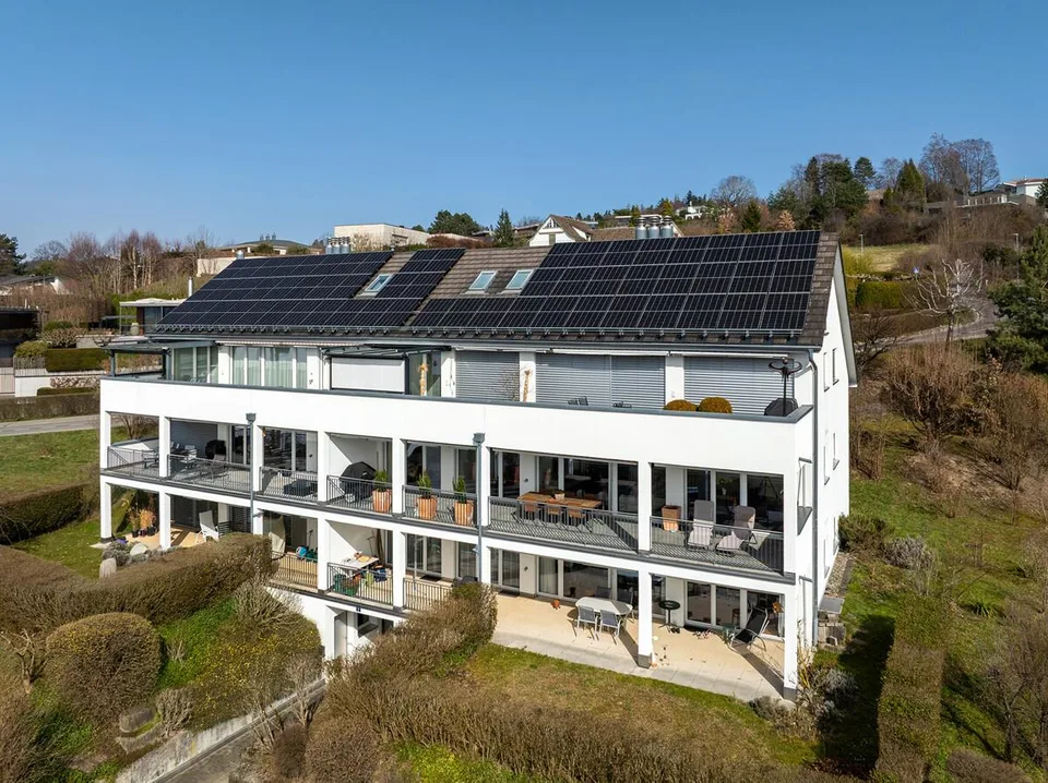 Appartement 4.5 pièces à Erlenbach avec terrasse spacieuse