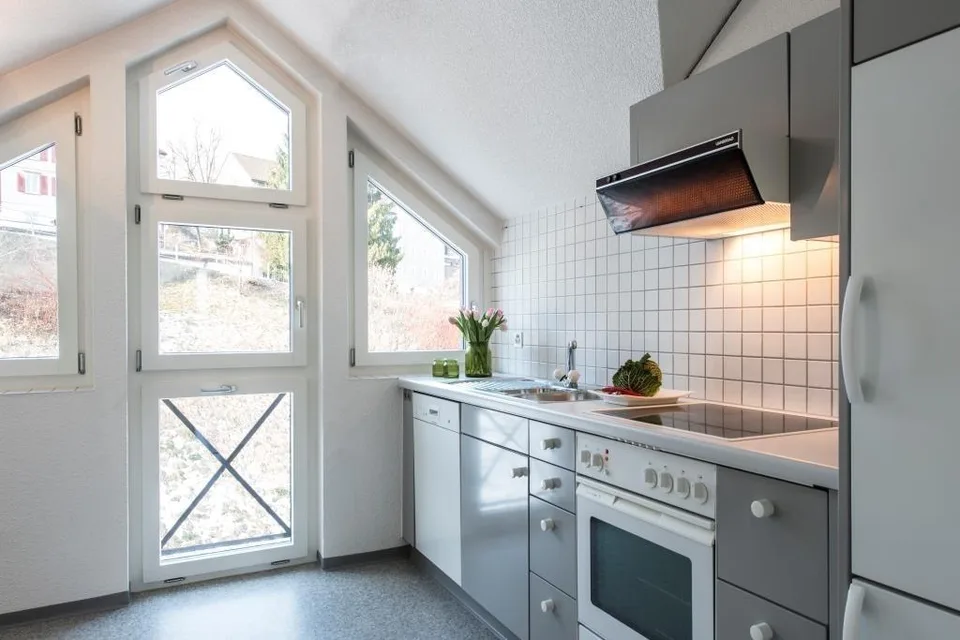 Charmante Dachwohnung sucht Sie!