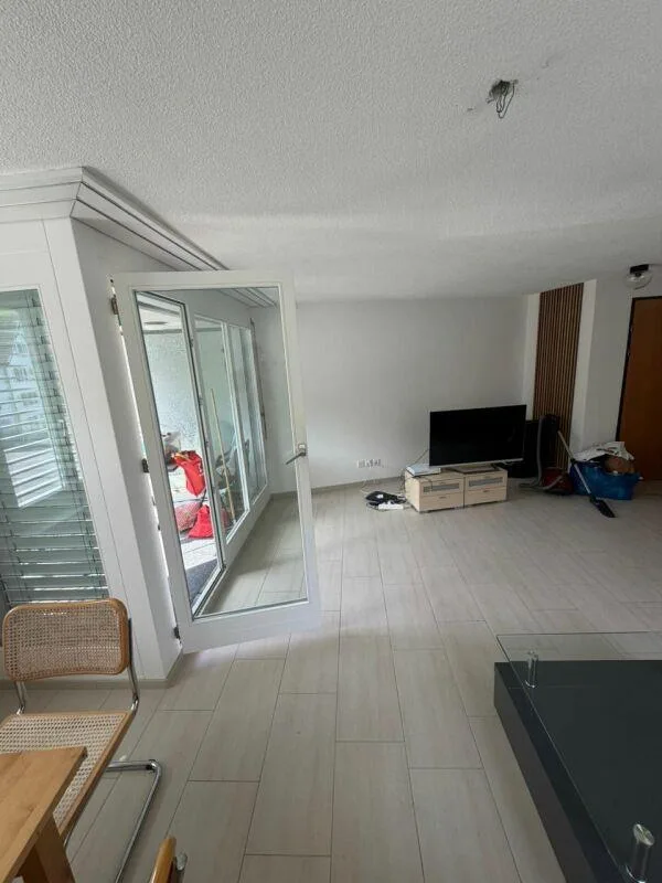 Ampio appartamento di 4.5 locali con balcone nel centro di Vilters