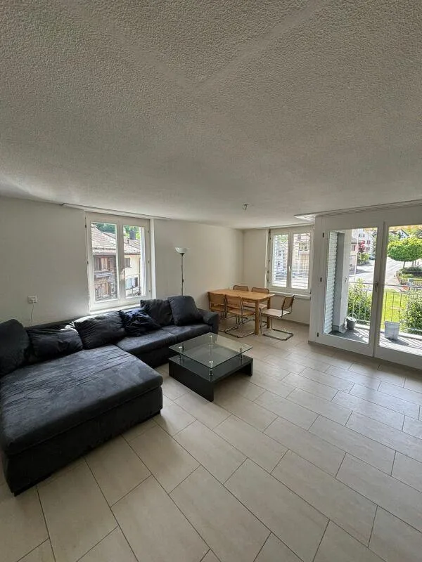 grosszügige 4.5-Zimmer-Wohnung mit Balkon im Zentrum von Vilters