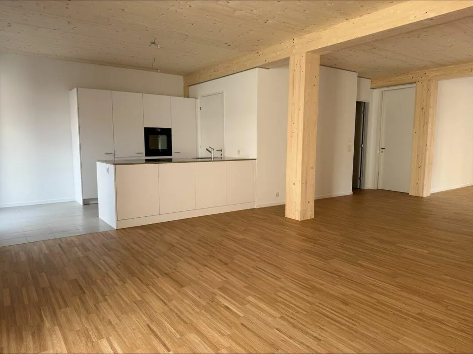 Aeschbachquartier Aarau - Hofhaus: Grosszügige 2.5 Zimmerwohnung mi...