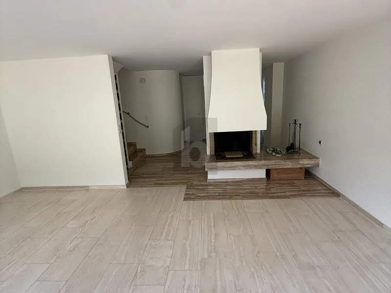 STILVOLL, GERÄUMIG UND NATURNAH