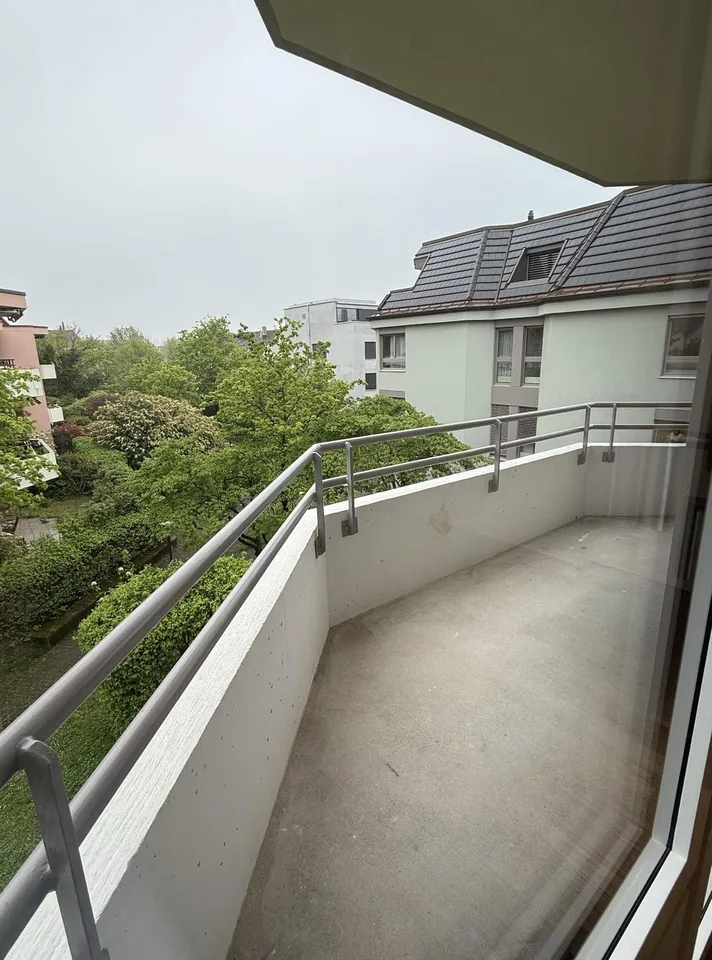 Neusanierte 2.5 Zimmerwohnung – photo 7 of 7