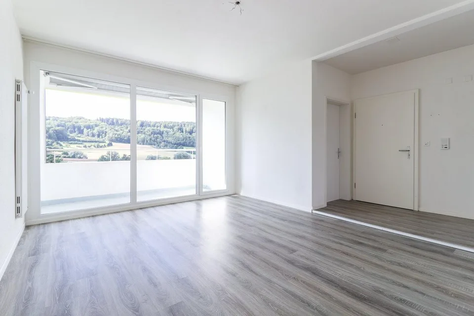 3,5 locali a 68m² al 3° piano - Appartamento tutto a fatto moderno a Brügg