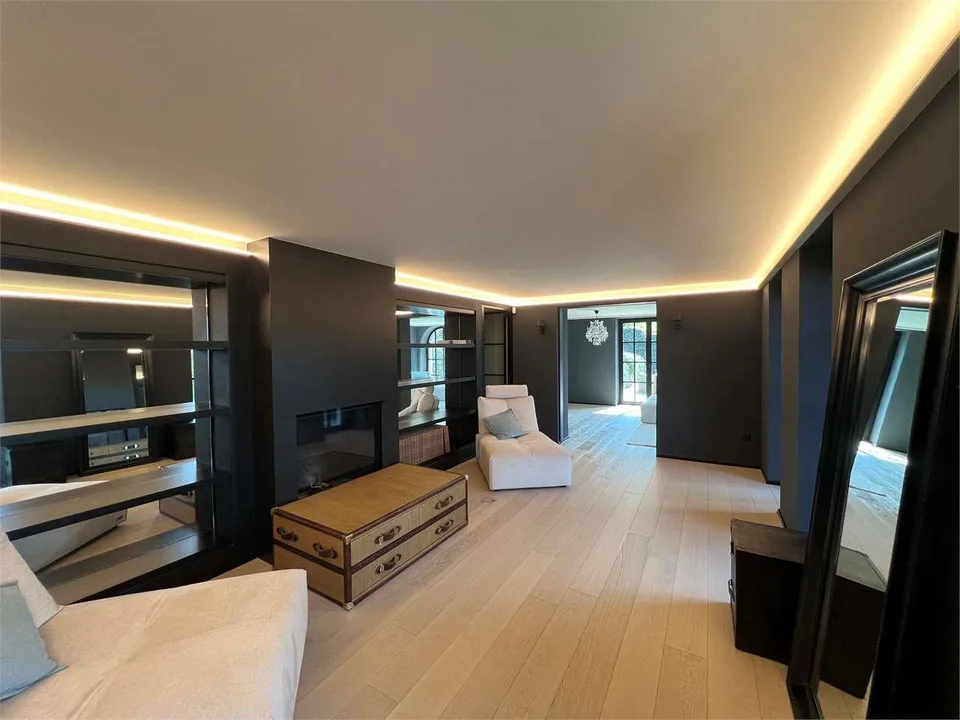 Élégance au Cœur de Montagnola, Villa exclusive – photo 7 sur 13