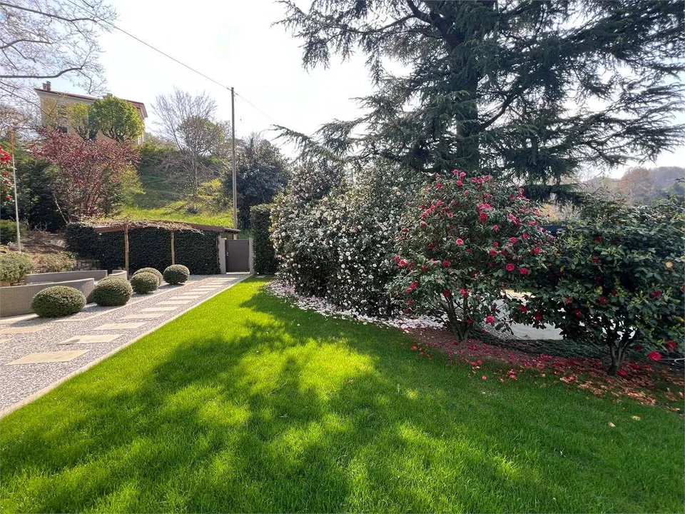Élégance au Cœur de Montagnola, Villa exclusive – photo 13 sur 13