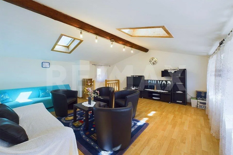 Luminosa casa di 5 12 locali anche residenza secondaria