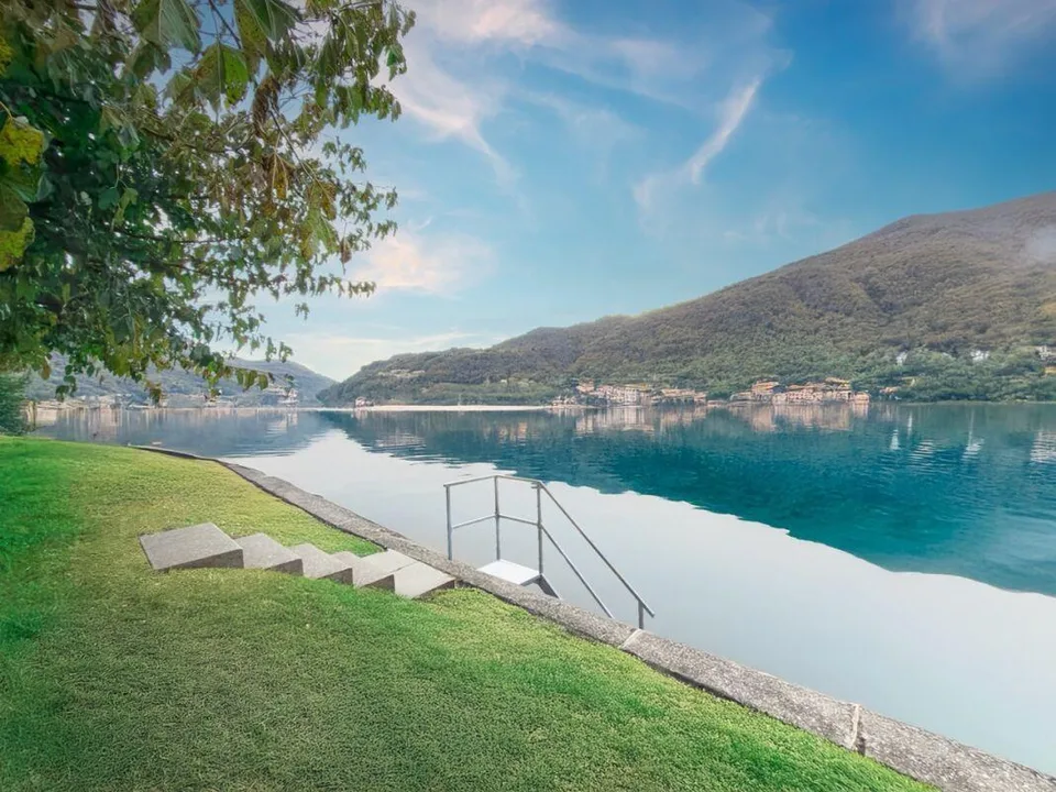 Appartamento di vacanza con spiaggia privata a Morcote | Ferienwohn...