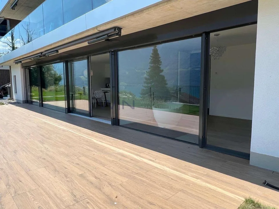 High-End Standard mit Traumelement See
