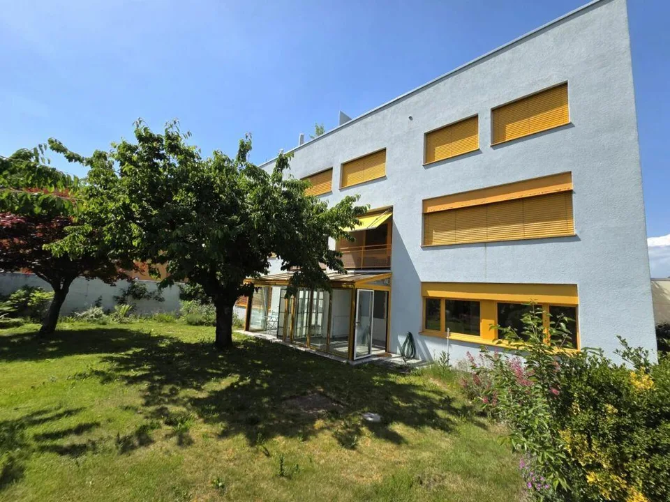 Ruhig gelegene 3.5-Zimmer-Erdgeschosswohnung mit herrlichem Garten ...