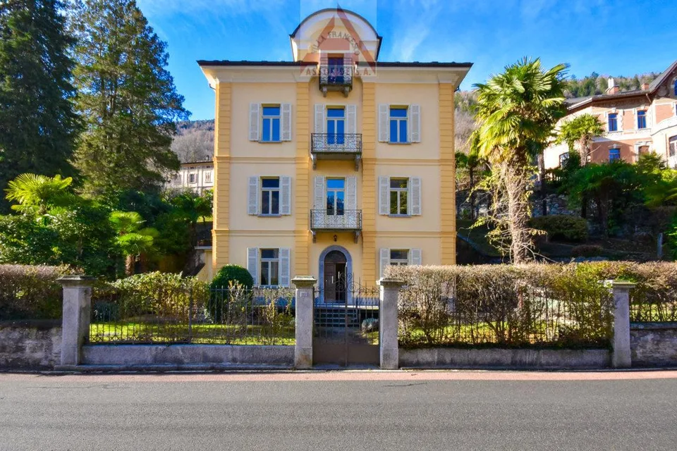 Historische Villa mit privatem Park / Villa storica con parco privato – photo 7 sur 8