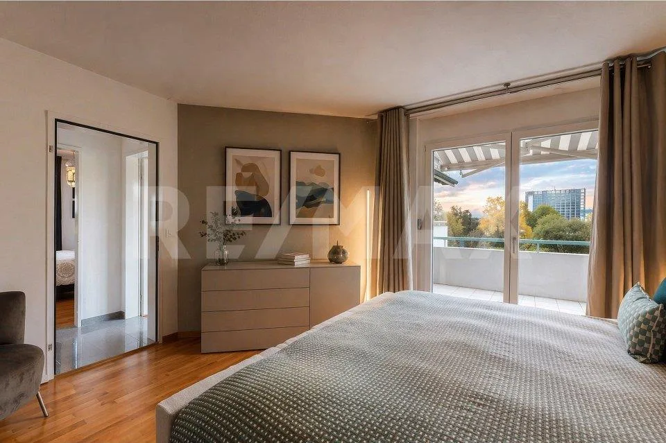 Moderno, curato, convincente | 5,5+ stanze casa | Vivere ad un livello alto