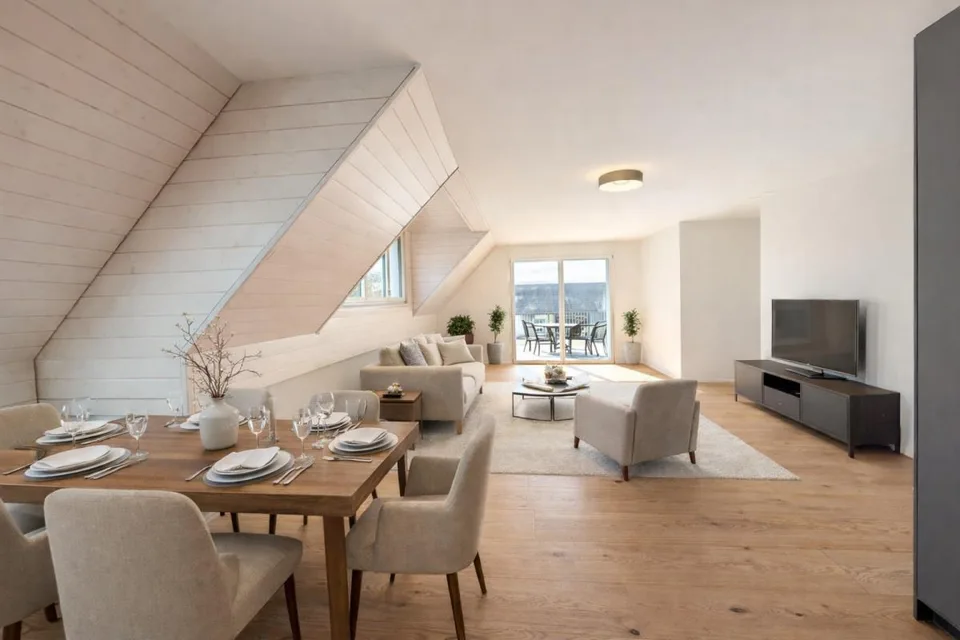 Charming 4.5-room attic maisonette with two sunny balconies